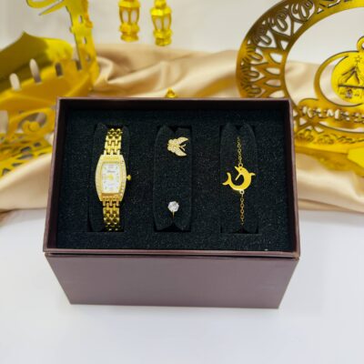 ساعة مع العلبة